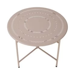 Gartentisch Mit Stanzung ASHLEY In Beige -Butlers butlers gartentisch mit stanzung ashley in beige 4